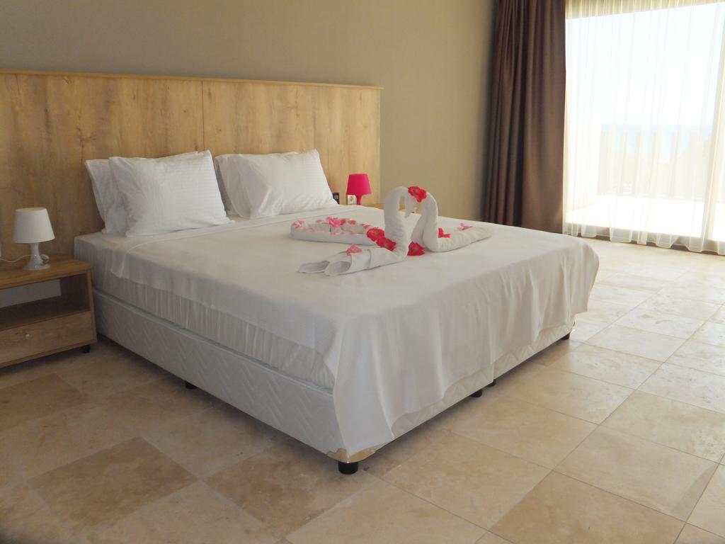 Aytas Hotel Ayvalı Extérieur photo
